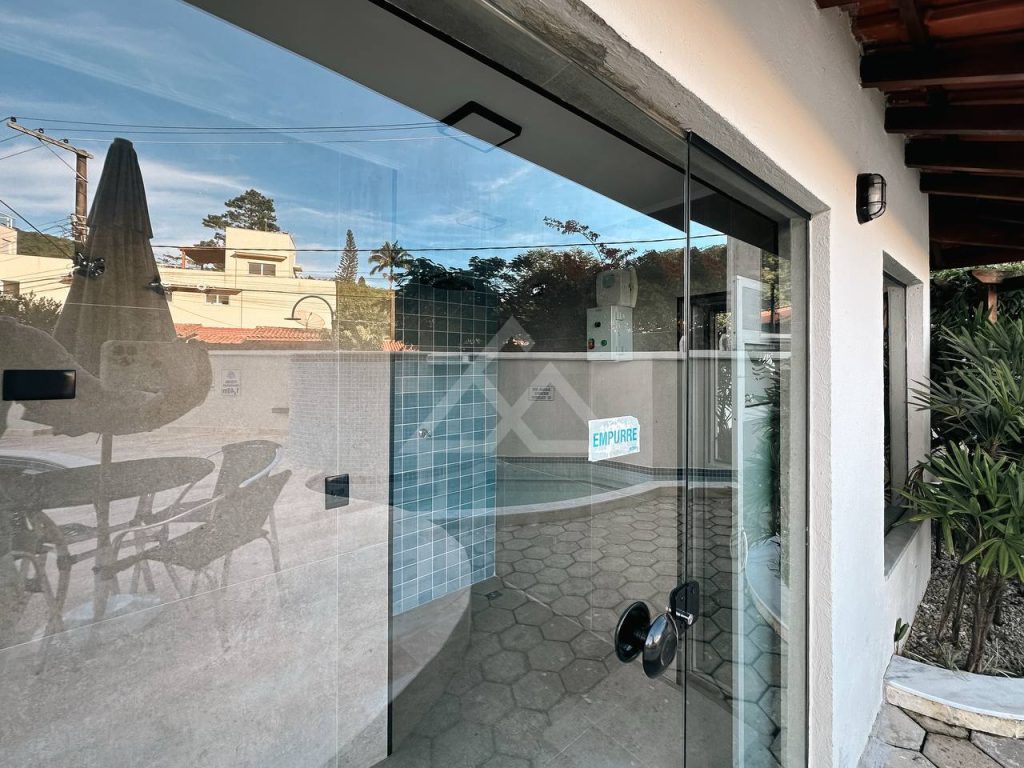 Apartamento de Alto Padrão - Enseada - Ubatuba - SP - 204 - 1