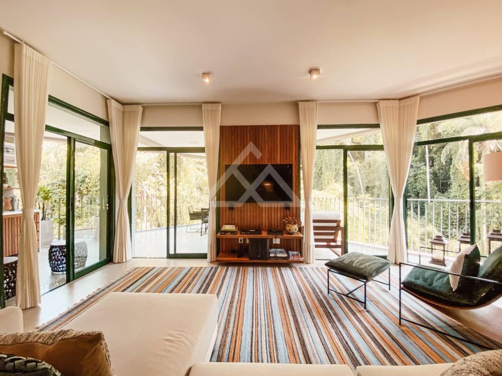 Apartamento de Alto Padrão - Praia Grande - Ubatuba - SP - 07