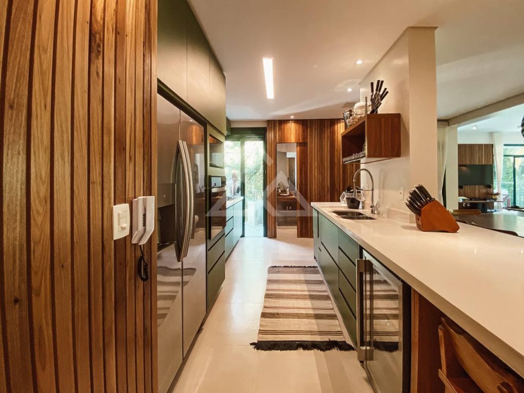 Apartamento de Alto Padrão - Praia Grande - Ubatuba - SP - 12