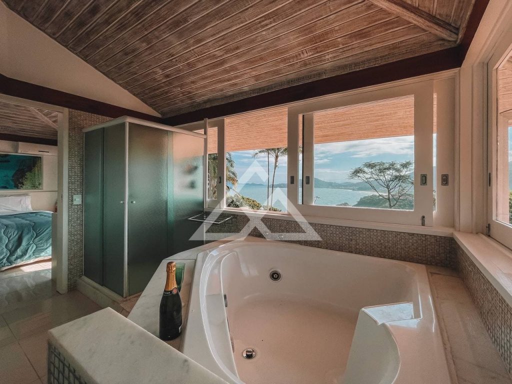 Casa de Alto Padrão - Itaguá - Ubatuba - SP - 73 - 37