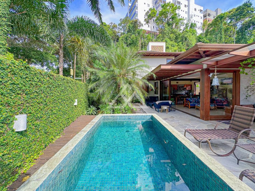 Casa de Alto Padrão - Parque Vivamar - Ubatuba - SP - 192 - 2