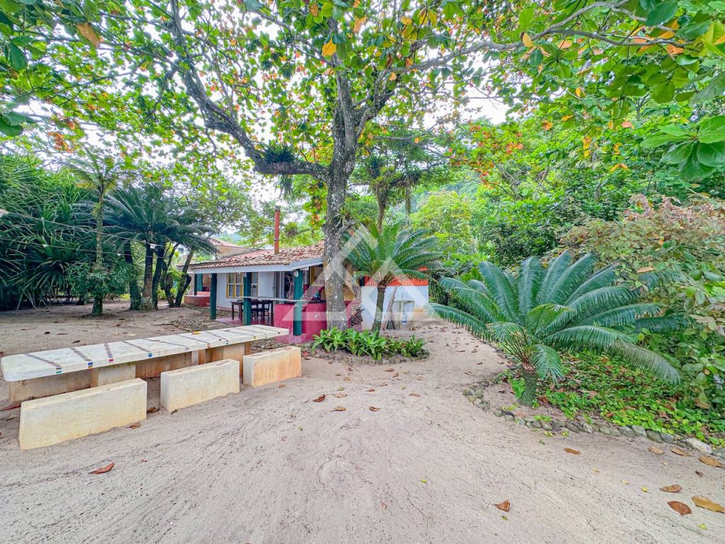 Casa de Alto Padrão - Vermelha do Centro - Ubatuba - SP - 186 - 15