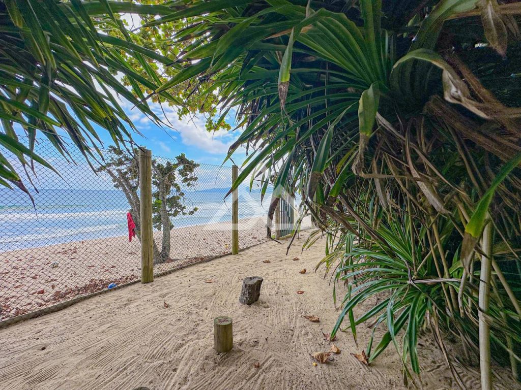 Casa de Alto Padrão - Vermelha do Centro - Ubatuba - SP - 186 - 19