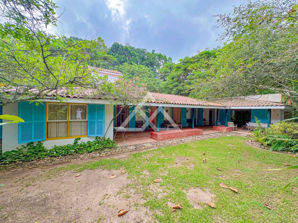 Casa de Alto Padrão - Vermelha do Centro - Ubatuba - SP - 186 - 5