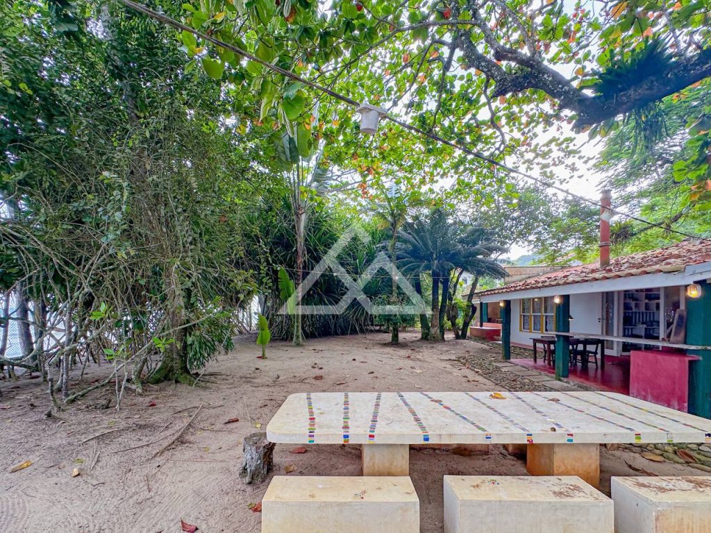 Casa de Alto Padrão - Vermelha do Centro - Ubatuba - SP - 186 - 83