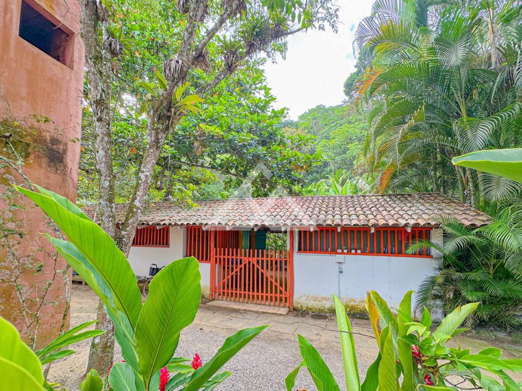Casa de Alto Padrão - Vermelha do Centro - Ubatuba - SP - 186 - 85