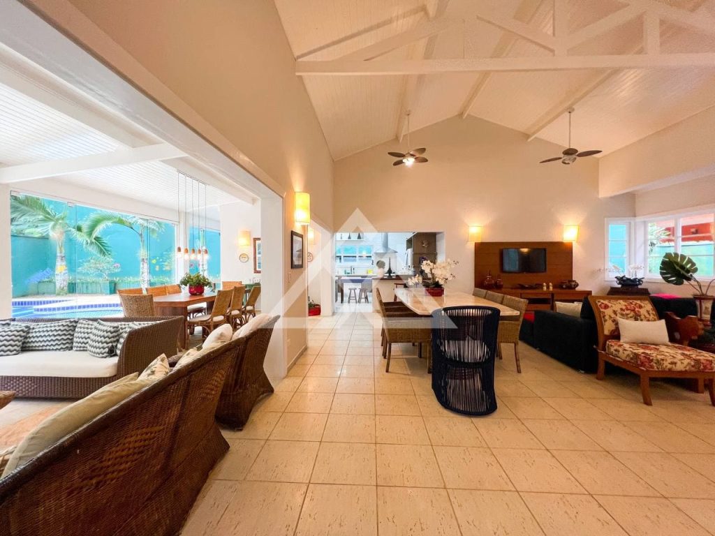 Casa de Alto Padrão - Domingas Dias - Ubatuba - SP - 86 - 06