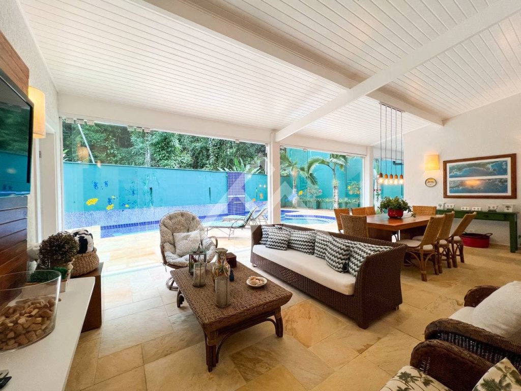 Casa de Alto Padrão - Domingas Dias - Ubatuba - SP - 86 - 08