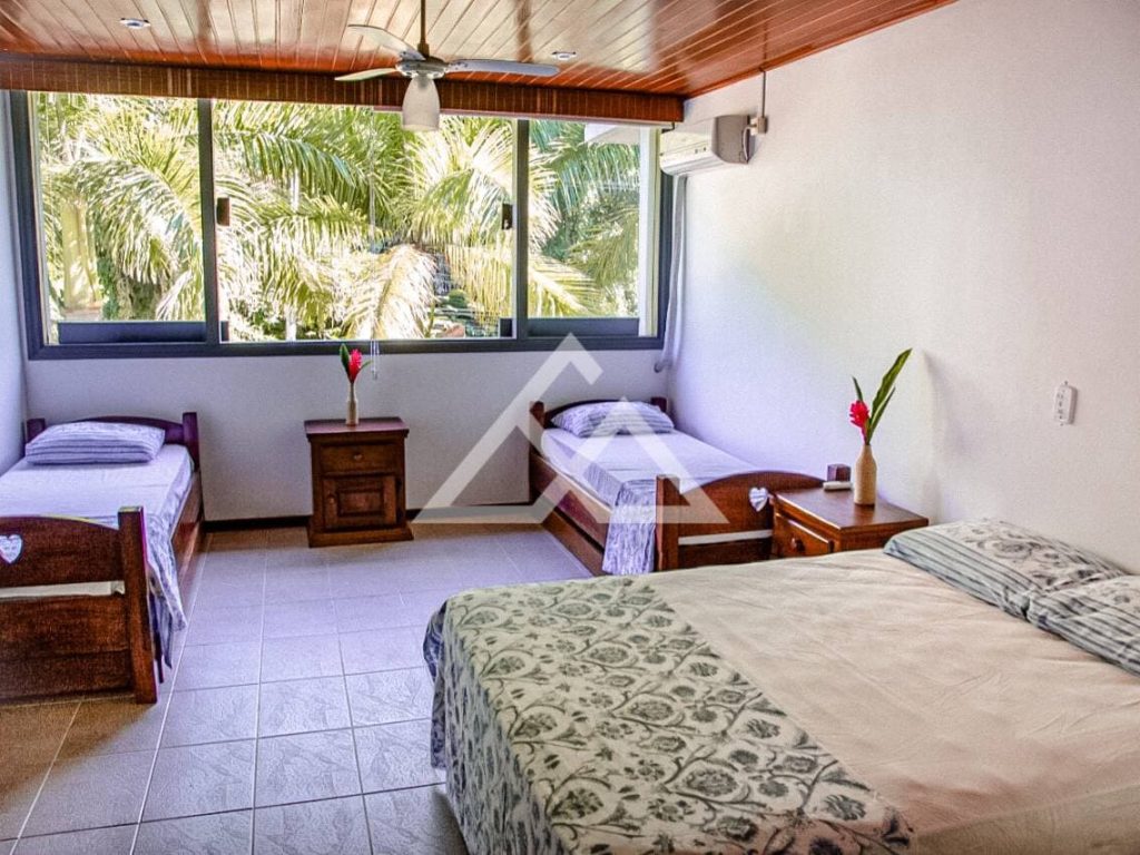 Casa de Alto Padrão - Vermelha do Centro - Ubatuba - SP - 30 - 29