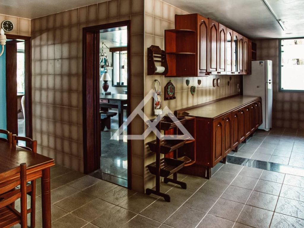 Casa de Alto Padrão - Vermelha do Centro - Ubatuba - SP - 30 - 36