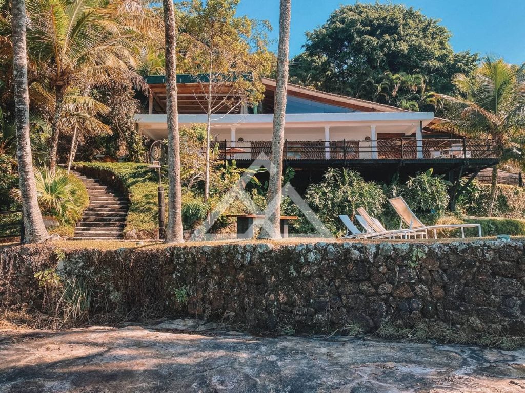 Casa de Alto Padrão - Vermelha do Sul - Ubatuba - SP - 40 - 01