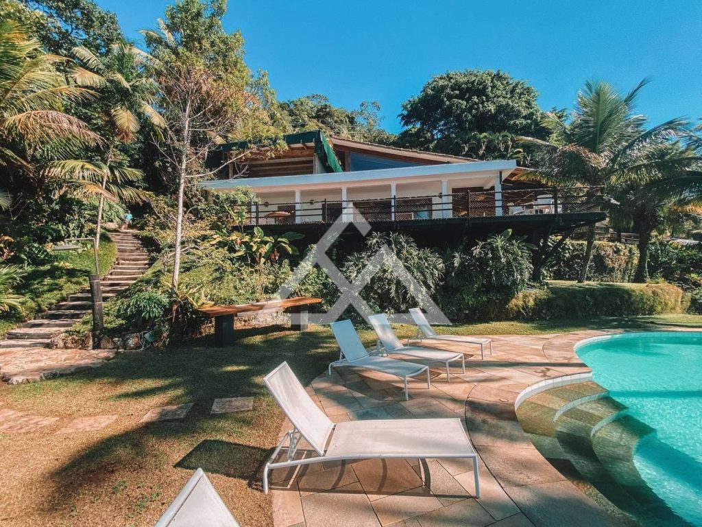 Casa de Alto Padrão - Vermelha do Sul - Ubatuba - SP - 40 - 02