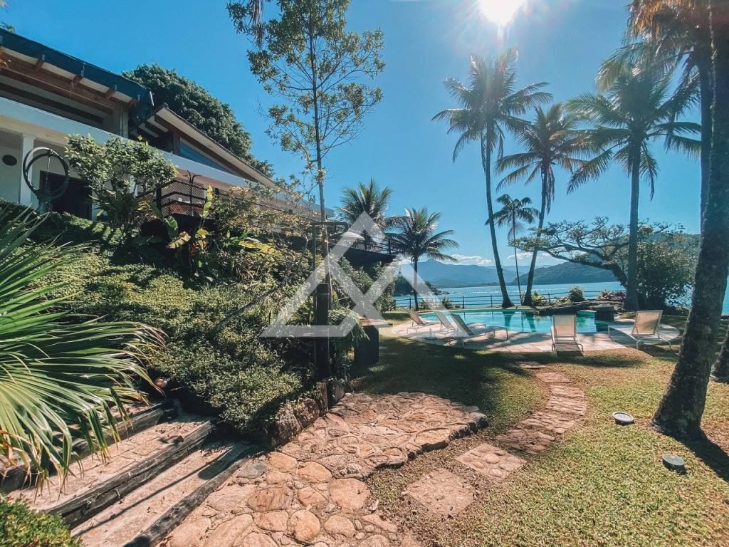 Casa de Alto Padrão - Vermelha do Sul - Ubatuba - SP - 40 - 03