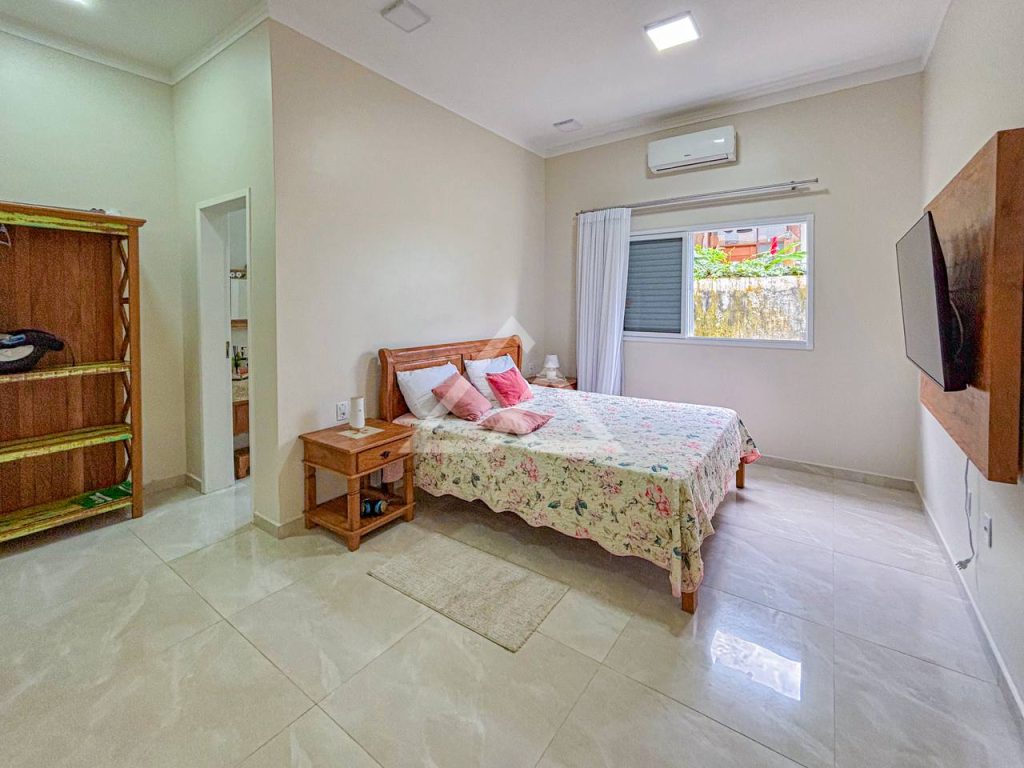 Casa de Condomínio Alto Padrão - Horto - Ubatuba - SP - 232 - 13