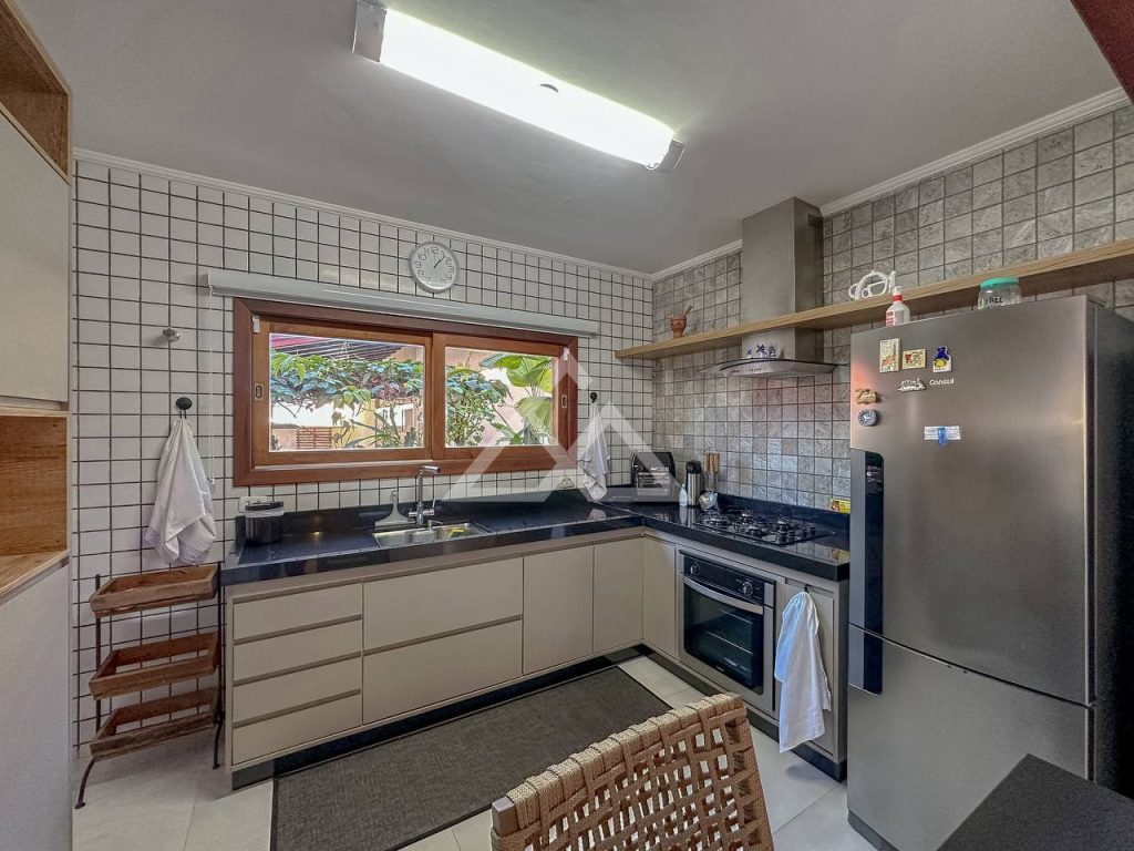 Casa de Condomínio Alto Padrão - Horto - Ubatuba - SP - 330 - 28