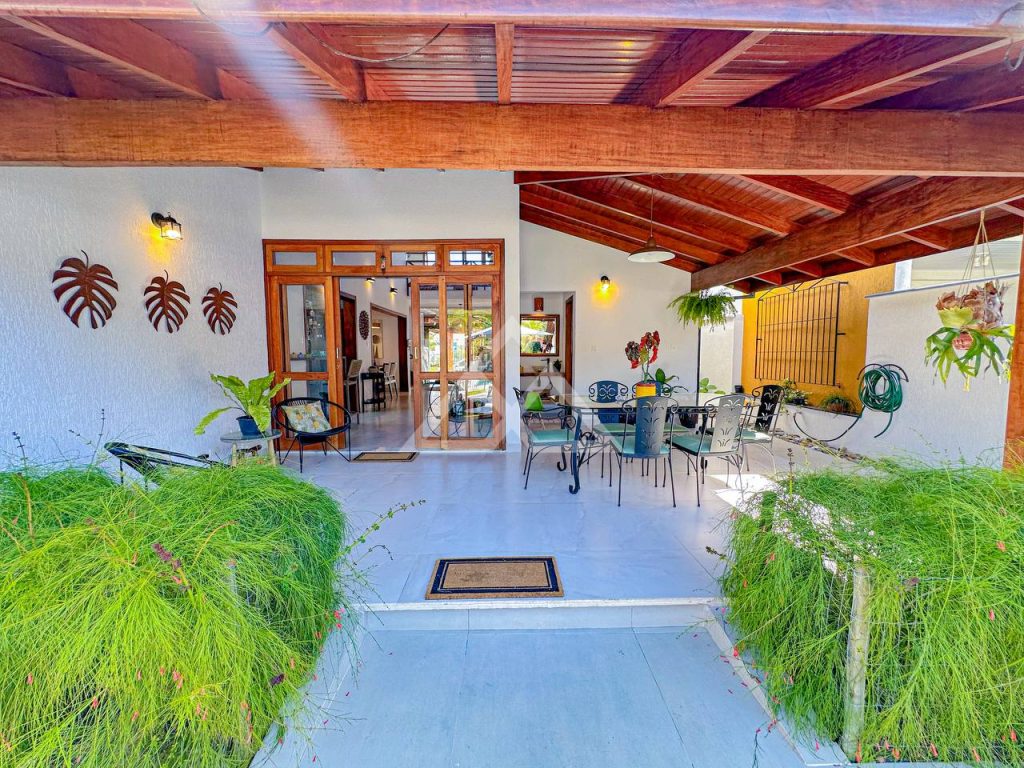 Casa de Condomínio Alto Padrão - Horto - Ubatuba - SP - 330 - 90