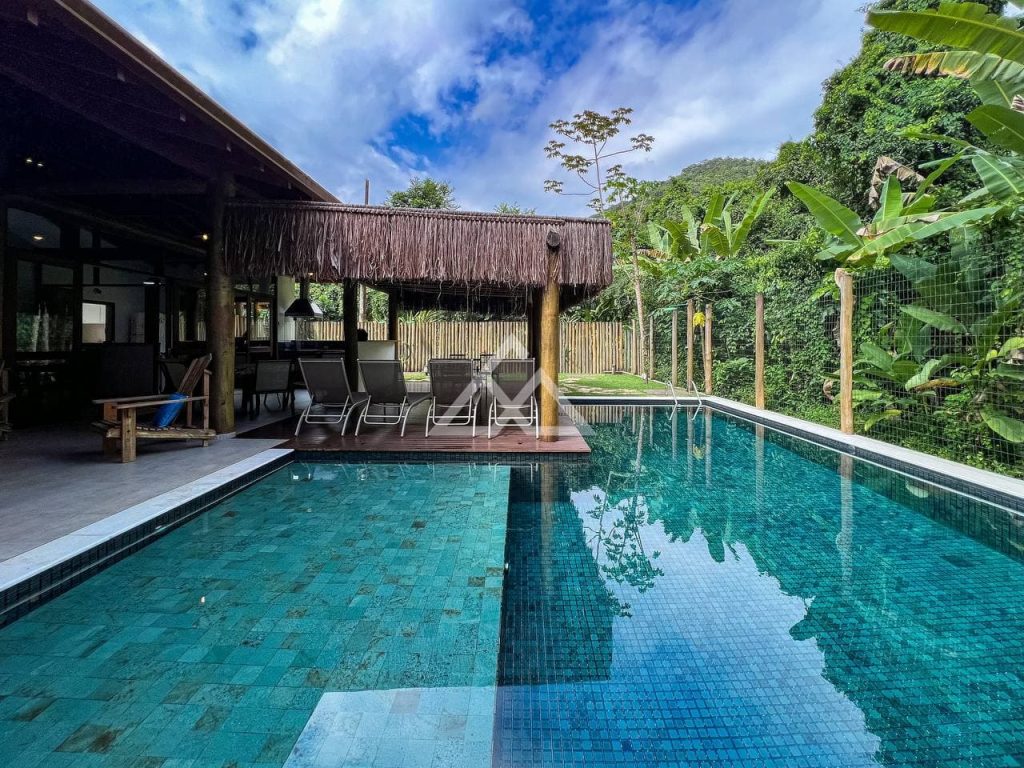 Casa de Condomínio Alto Padrão - Itamambuca - Ubatuba - 122 - 14