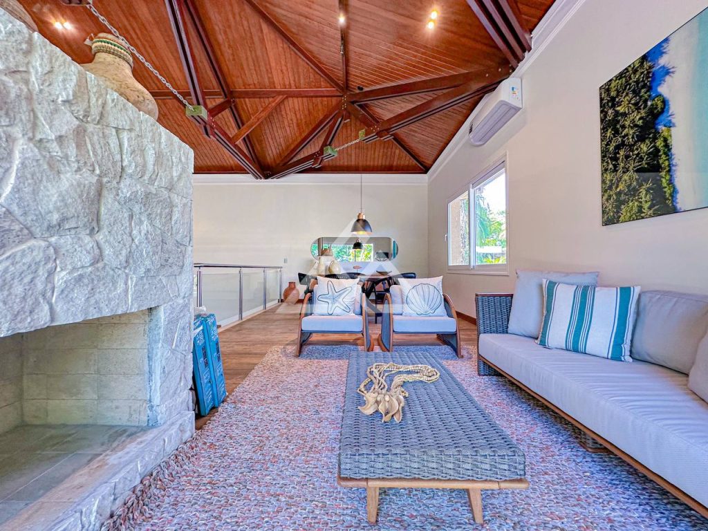 Casa de Condomínio Alto Padrão - Itamambuca - Ubatuba - SP - 180 - 50