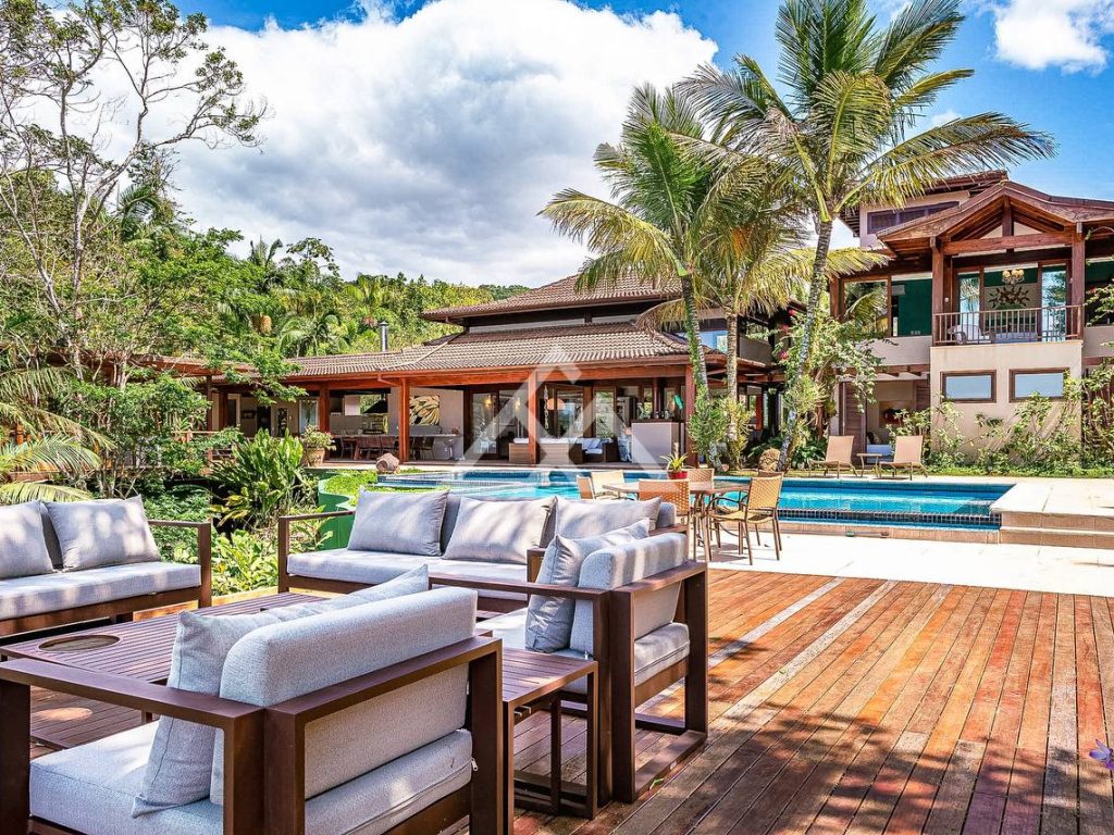 Casa de Condomínio Alto Padrão - Praia Brava - Ubatuba - SP - 110 - 03