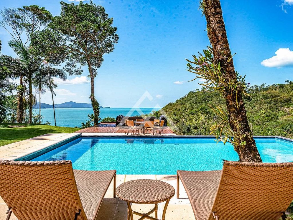 Casa de Condomínio Alto Padrão - Praia Brava - Ubatuba - SP - 110 - 08