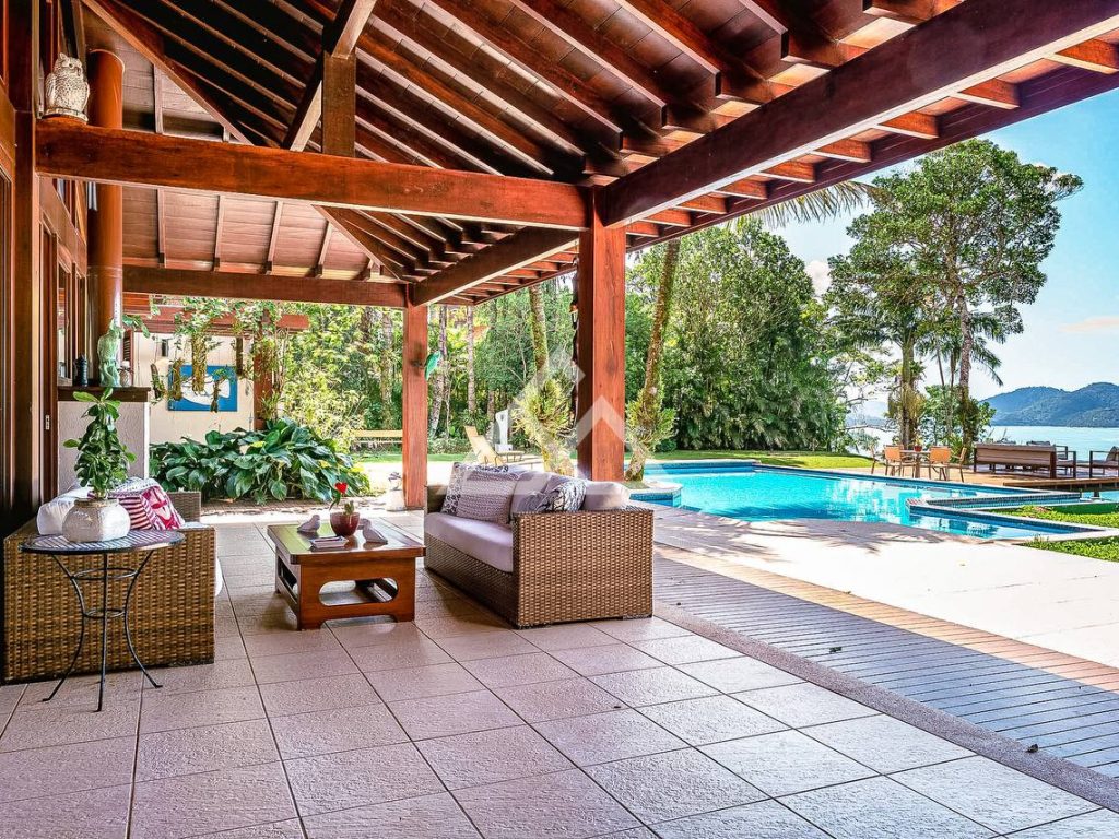 Casa de Condomínio Alto Padrão - Praia Brava - Ubatuba - SP - 110 - 11