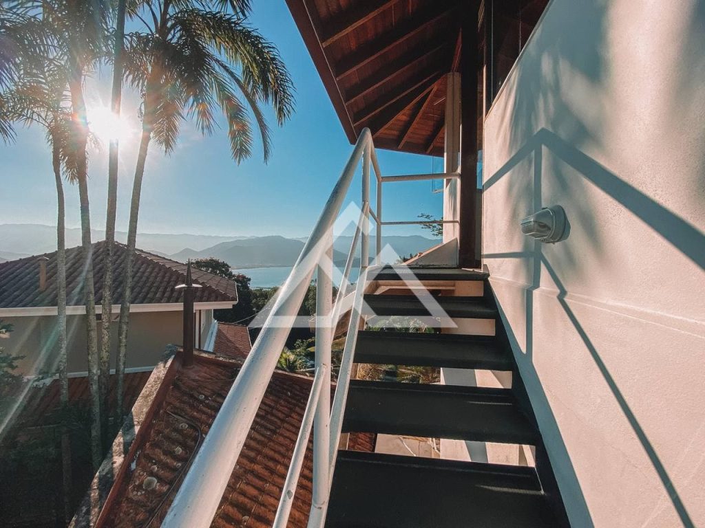 Casa de Condomínio de Alto Padrão - Itaguá - Ubatuba - SP - 48 - 35