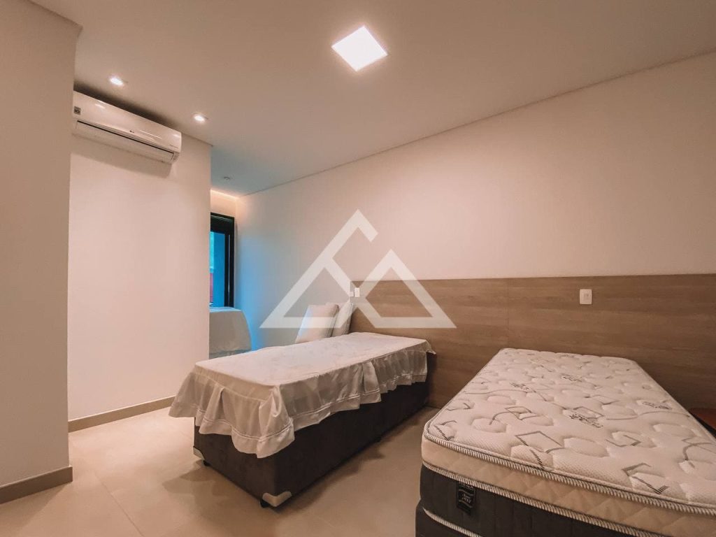 Cobertura de Alto Padrão - Praia Grande - Ubatuba - SP - 09 - 29